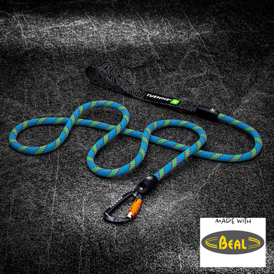 tuenne turquoise climbing rope carabiner